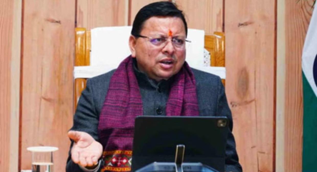 देहरादून गोलीकांड पर सीएम धामी सख्त: कुठालगेट चौकी इंचार्ज और उप आबकारी निरीक्षक निलंबित, अधिकारियों को कड़ी चेतावनी